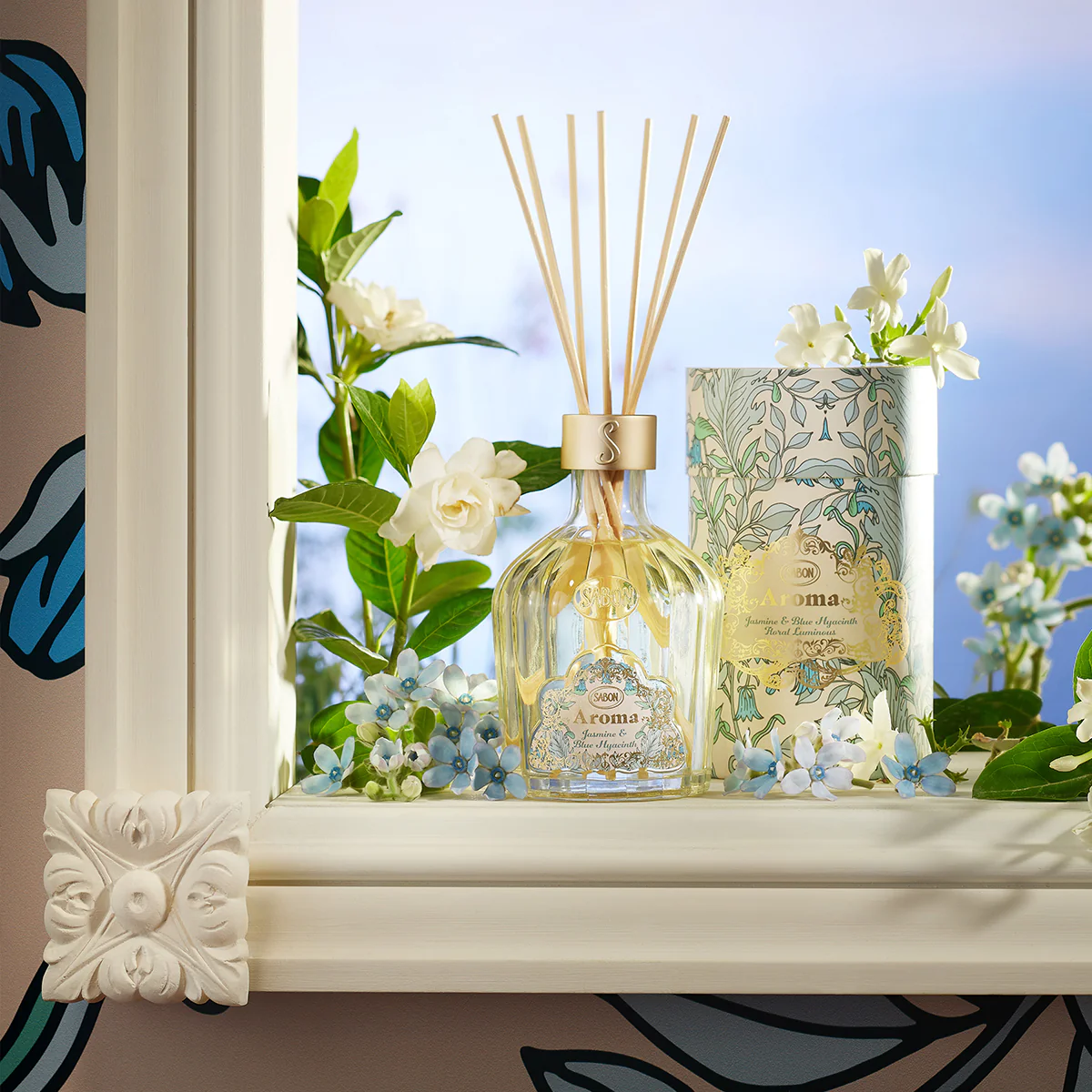 Aroma Reed Diffuser Jasmine & Blue Hyacinth 8.3oz (245mL) - Image 4