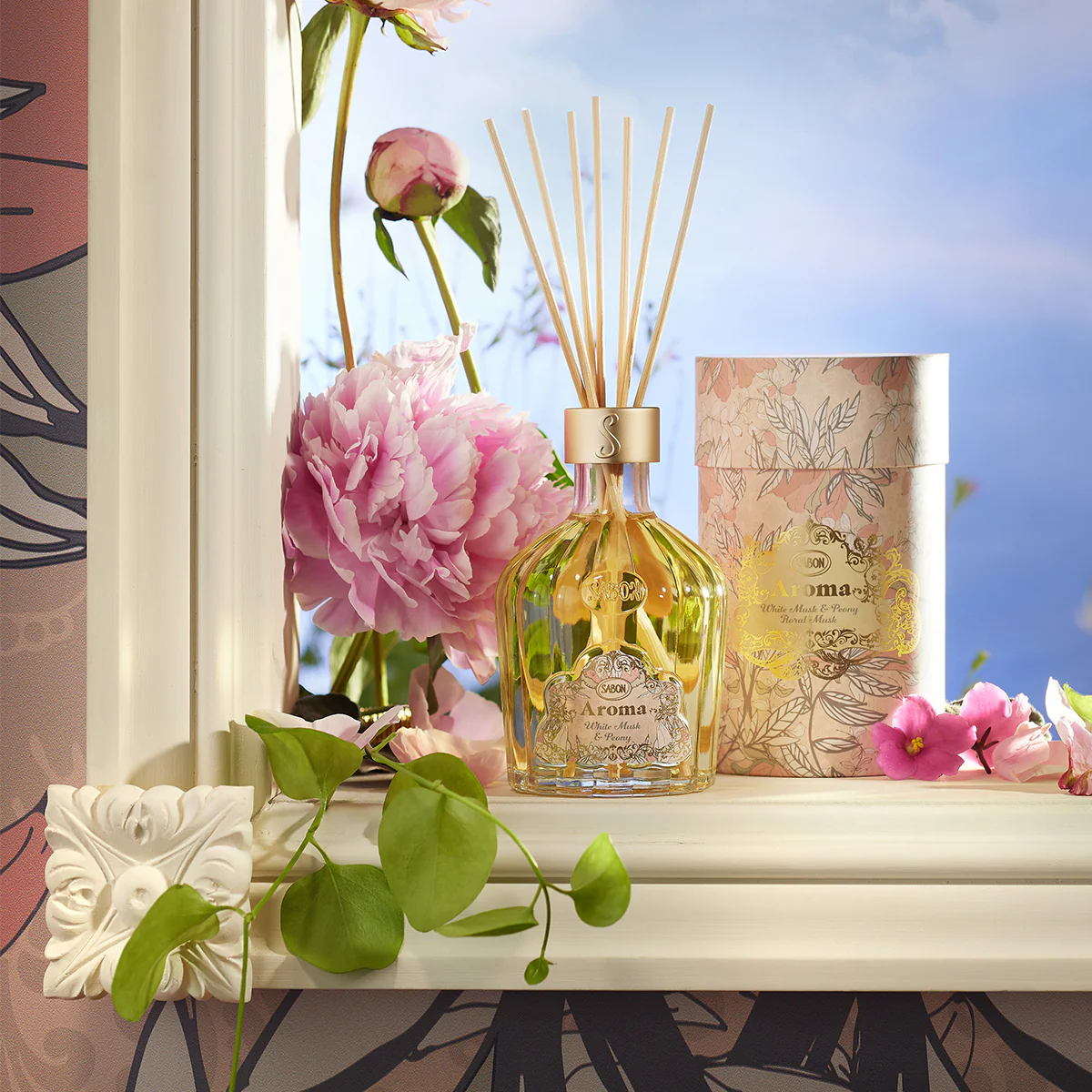 Aroma Reed Diffuser White Musk & Peony 8.3oz (245mL) - Image 4