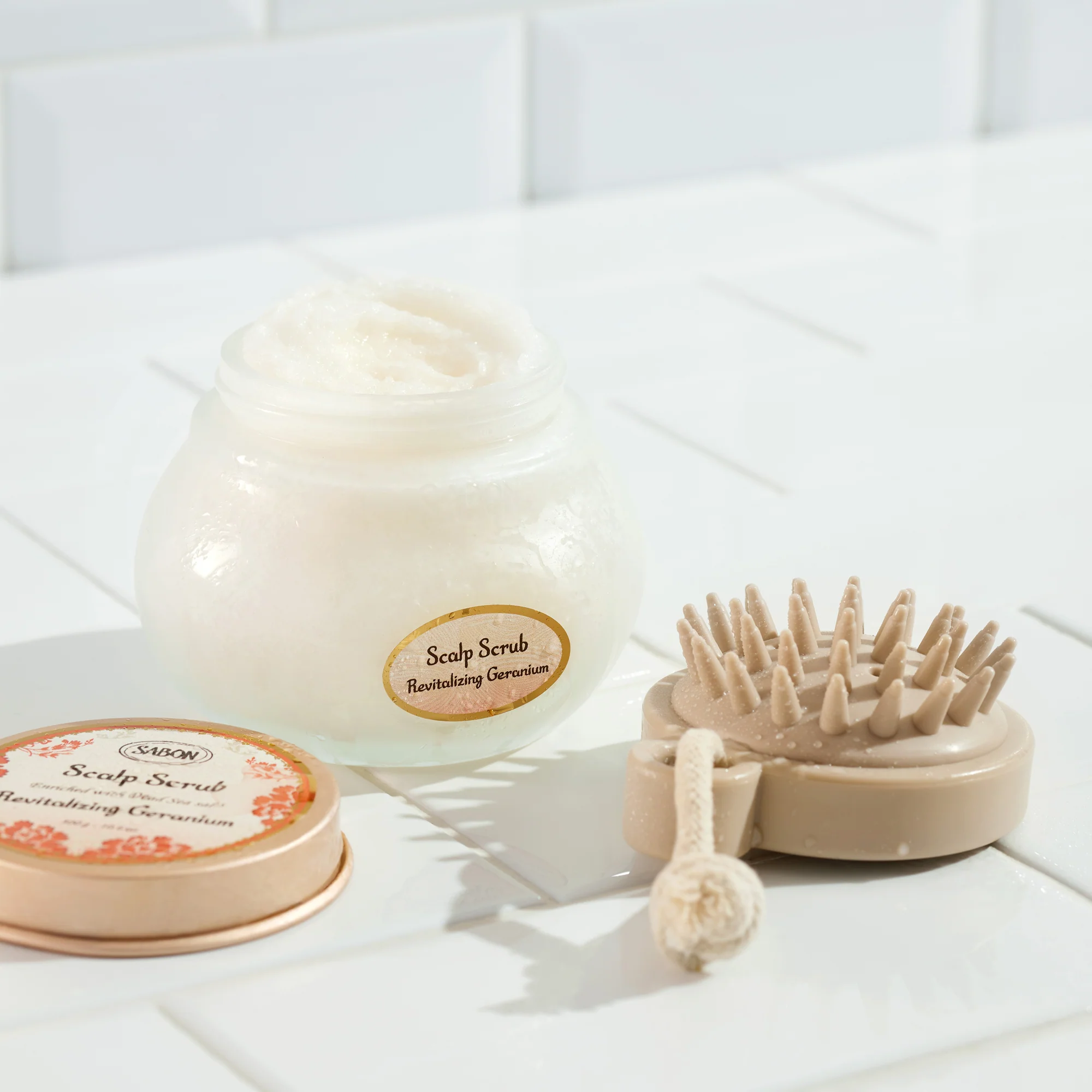 Scalp Scrub Energizing Geranium 300g - Image 3
